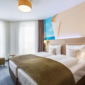 Stay! Boardinghouse Hotel